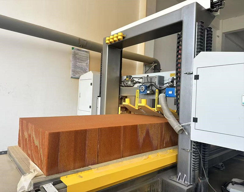 芳綸蜂窩片切機