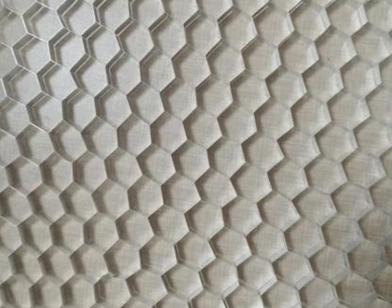 舩舶(bo)用鋁蜂窩芯