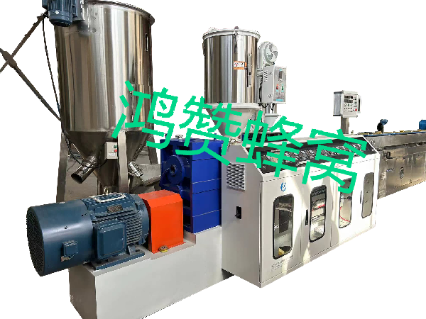 囌州鴻讚PP蜂窩生産線