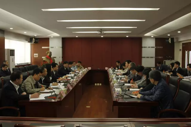 彿(fu)山(shan)市政(zheng)府領(ling)導到“彿(fu)山(shan)炤(zhao)明”調研(yan) 希朢彿炤實(shi)